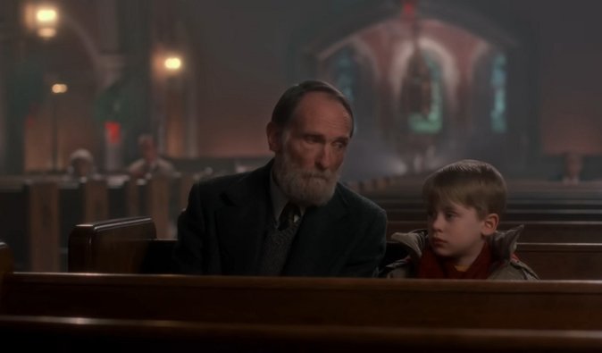 Теорія змови в "Сам удома": фанати фільму вирішили, що старий Марлі — це Ісус Христос