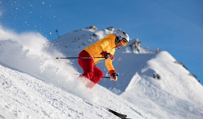 В Буковель – с наклейкой. Горнолыжные курорты будут принимать туристов только с COVID-документами