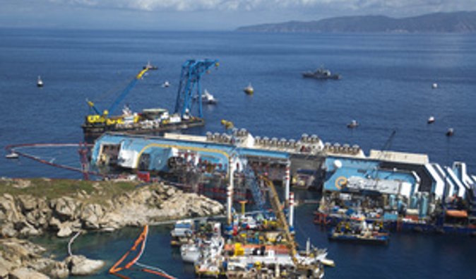 Когда Costa Concordia сел на мель, помощник капитана играл на PlayStation