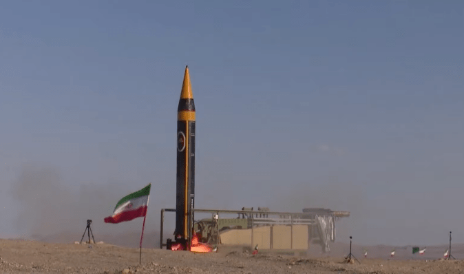 Звичайні ракети не долітають до Ізраїлю: Іран може вдатися до ядерної ескалації, — WSJ