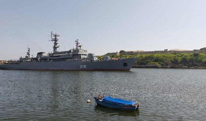 Відродження зв'язків через 30 років: навіщо військовий корабель РФ пришвартувався в Кубі, — CNN