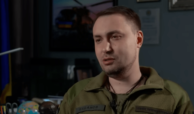 "Сделали с нуля": Буданов рассказал, чем Украина уничтожила Ту-22 (видео)