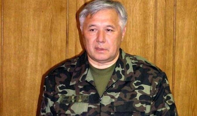 Ющенко внес кандидатуру Еханурова на пост министра обороны