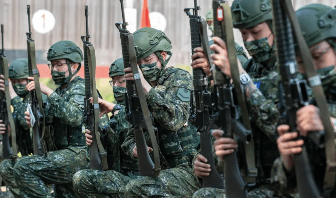Сенат США одобрил закон о военной поддержке Украины и Тайваня: в Китае отреагировали