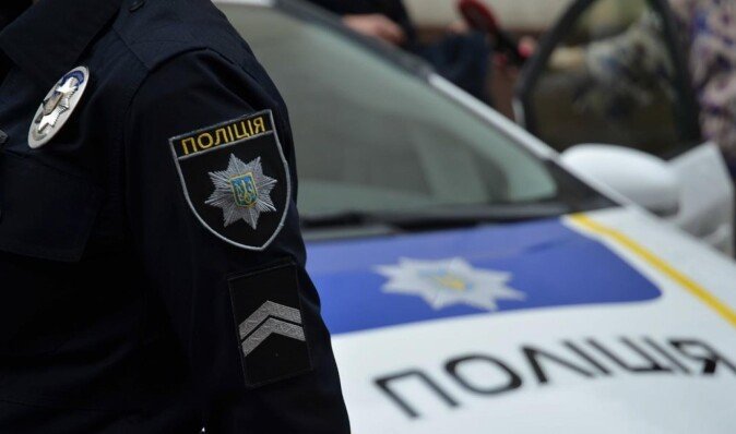 "Провокував": поліцейського, який побив чоловіка в Одесі, відсторонено від виконання обов'язків