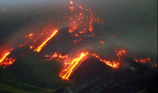 В Исландии проснулся вулкан "Врата ада"