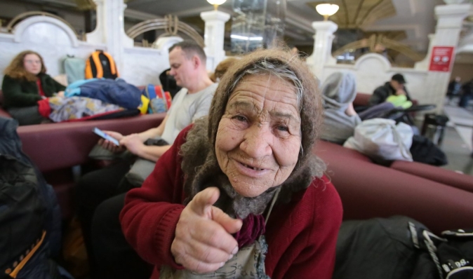 Пенсійний вік в Україні: чи буде влада його знижувати — умови Меморандуму з МВФ