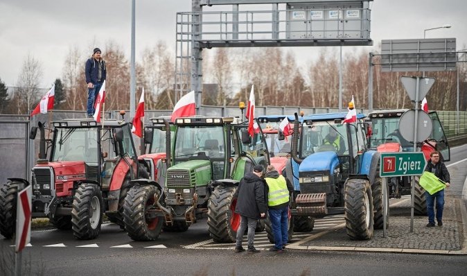 "Намацали больову точку": чому польскі фермери продовжуватимуть блокаду кордону, — Гладких (відео)