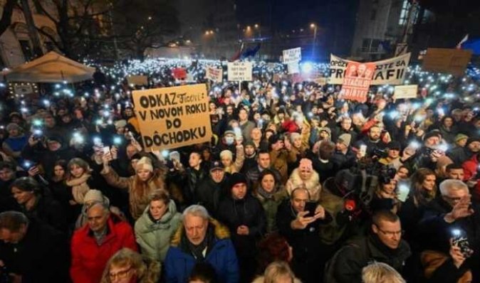 Всупереч Фіцо: словацькі активісти зібрали 2 млн євро на боєприпаси для України