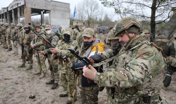 Первая повестка для уточнения данных: в ВСУ уверяют, что в Украине не усиливали мобилизацию