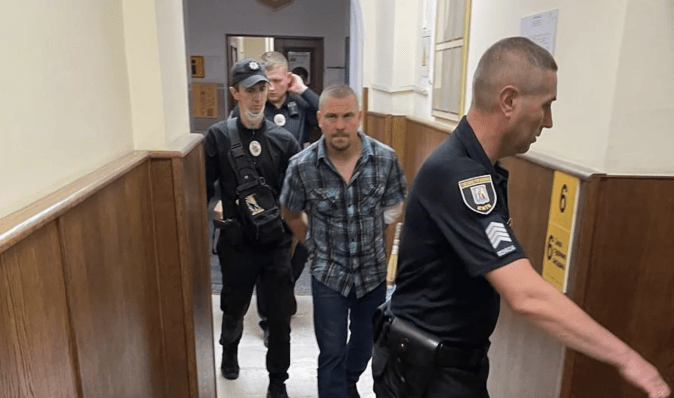 Дело о пытках защитника в Днепре: охранника Тищенко взяли под стражу (видео)
