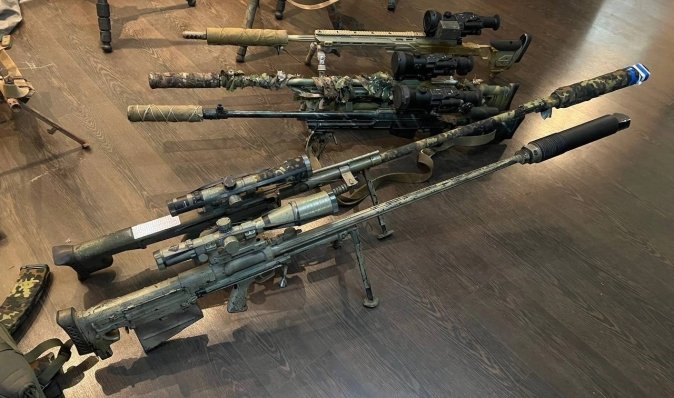 "Києву потрібна підтримка": Канада передасть Україні стрілецьку зброю і боєприпаси
