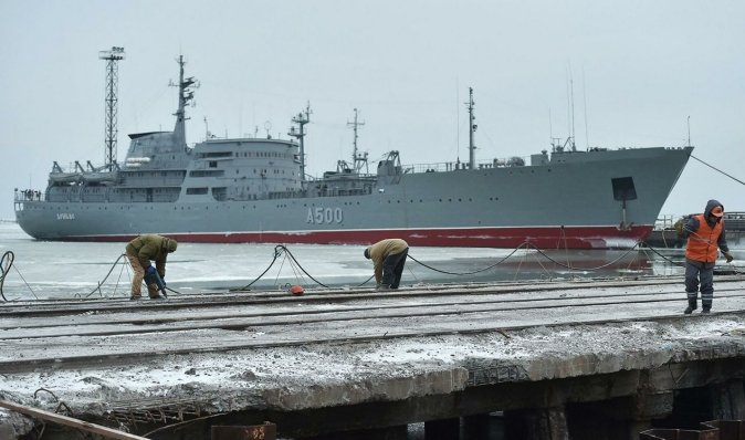 "Може призвести до серйозних наслідків": Пєсков про ситуацію з кораблем "Донбас"