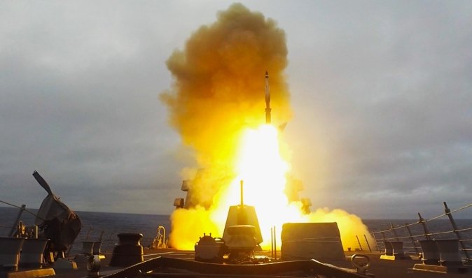 Ракетные дуэли на Ближнем Востоке обошлись ВМС США почти в 1 млрд долларов, — Пентагон