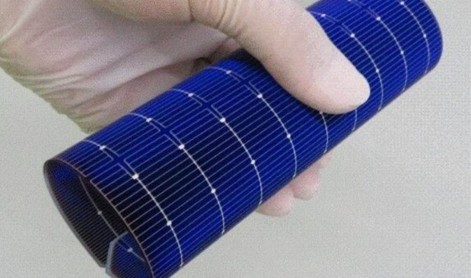 Вчені створили гнучкі сонячні батареї: їх можна складати, як аркуш паперу