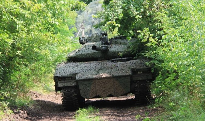 Украина договаривается со Швецией о поставках БМП CV90, — Минобороны