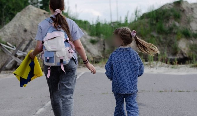 Не бачили матір від початку війни: Україна повернула з окупації ще двох дітей (фото)