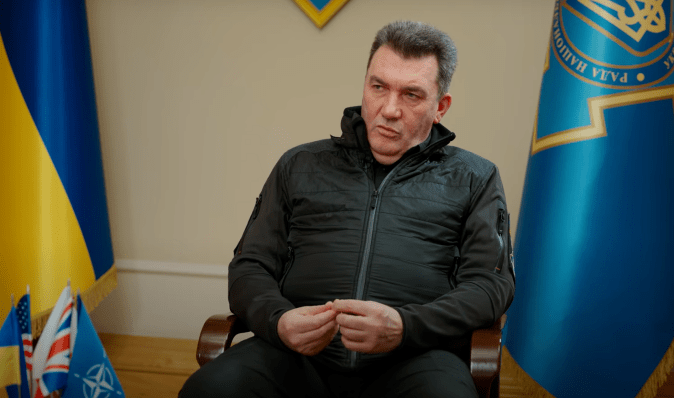 "Відвертість і недипломатичність потрібні": в ОП пояснили відставку Данілова (відео)