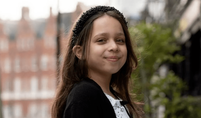 "Дочка мільярдера": 10-річна зірка TikTok носить брендовий одяг та має свій Mercedes