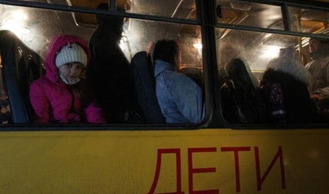 Возз'єднаються з сім'ями: Катар допоміг повернути в Україну чотирьох депортованих дітей, — WP