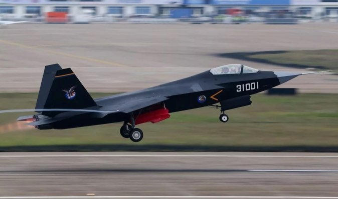 F-35 — нездійсненна мрія: Близький Схід дивиться в бік китайських винищувачів FC-31