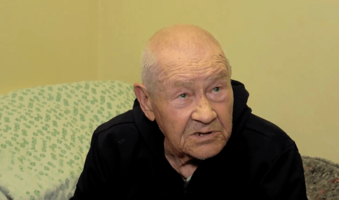 88-летний Иван Вивсяник рассказал, как убегал из оккупированного села ночью, обхитрив россиян (видео)