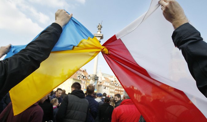 Робитимуть усе, щоб Україна перемогла: поляки ненавидять Росію, навіть коли критикують українців
