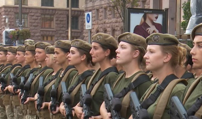 Пять вариантов службы для женщин: как украинок мобилизуют в ВСУ