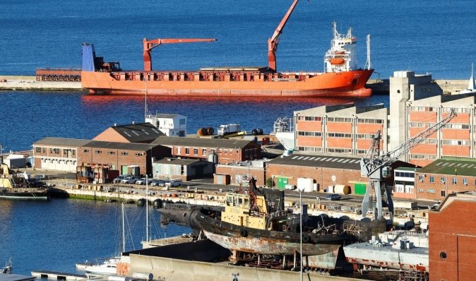 Скрыла груз с российского судна: Южная Африка отказалась выполнять санкции против России, — СМИ