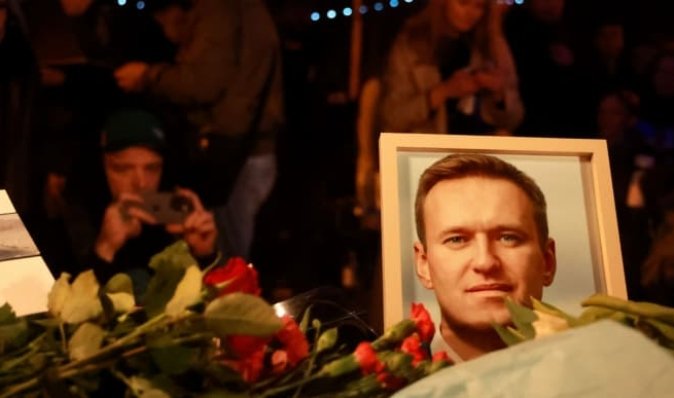 Мати Навального нарешті забрала тіло свого сина з моргу в Салехарді