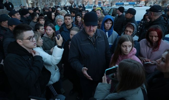 Жителі затопленого Орська в РФ погрожують від'єднатися від Росії (відео)