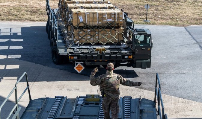 Артилерія і бронетехніка: США оголосять про новий пакет військової допомоги Україні на $400 млн, — ЗМІ