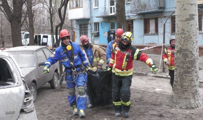 Ракетный обстрел ВС РФ жилого дома в Запорожье: в ГСЧС сообщили о новых жертвах