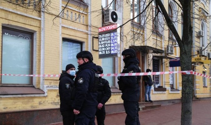 Стрілянина біля будівлі СБУ в Києві: суд заарештував трьох підозрюваних (фото, відео)