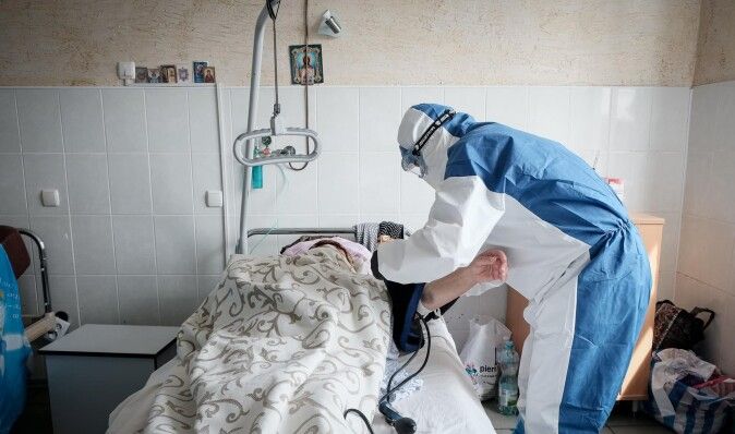 КГГА просит носить маски: в Киеве резко увеличилось число зараженных COVID-19