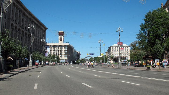 На Крещатике возобновили автомобильное движение