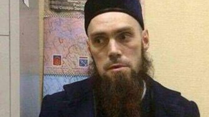 Безосновательно обвиненного в совершении питерского теракта "бородача с фотографий" уволили с работы