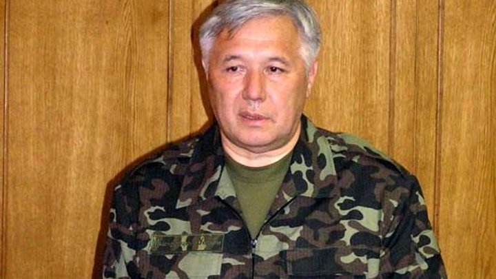 Ющенко внес кандидатуру Еханурова на пост министра обороны