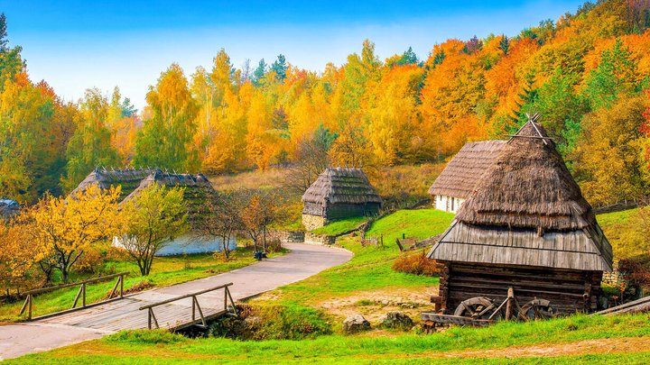 Самые интересные музеи под открытым небом в Украине: какие места стоит посетить (фото)