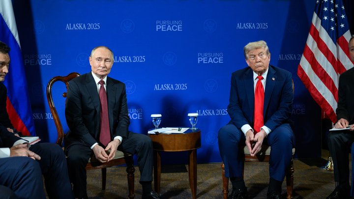 Кінець "духу Анкориджа": Трамп може відмовитись від "домовленостей" з РФ щодо Донбасу, — Axios