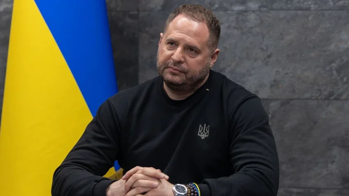 "Угроза жизни": ВАКС освободил Ермака от ношения электронного браслета