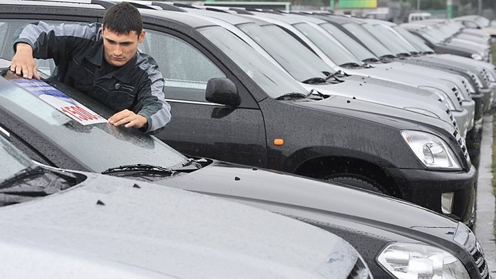Гонка продолжается. Украинцы опустошили склады автомобильных дилеров