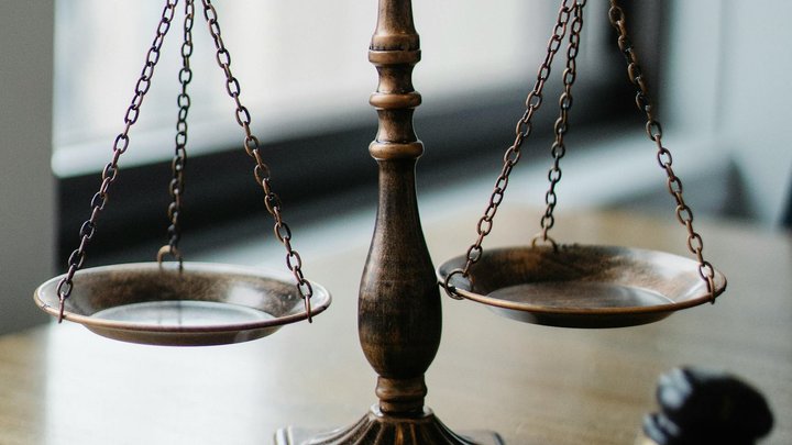 Офицеру, который подарил боевые гранаты помощнику Залужного, грозит до 15 лет, — ГБР