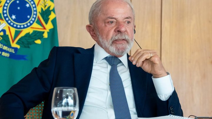 Людей Трампа не пустили в Бразилию: СМИ пишут о конфликте вокруг "честности выборов"