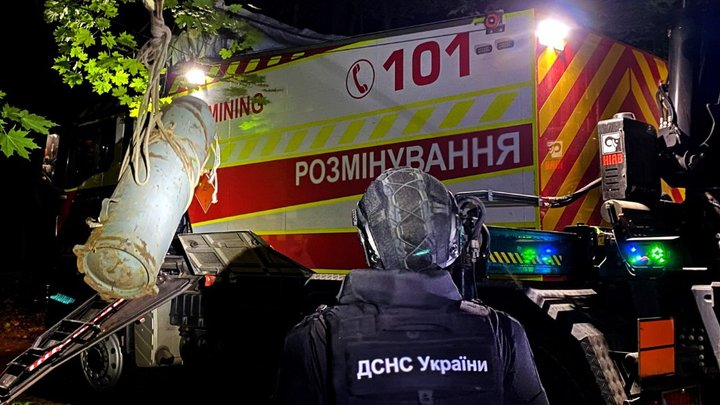 У лісі Києва знайшли бойову частину від ракети Х-69: така ж знищила Трипільську ТЕС (фото)