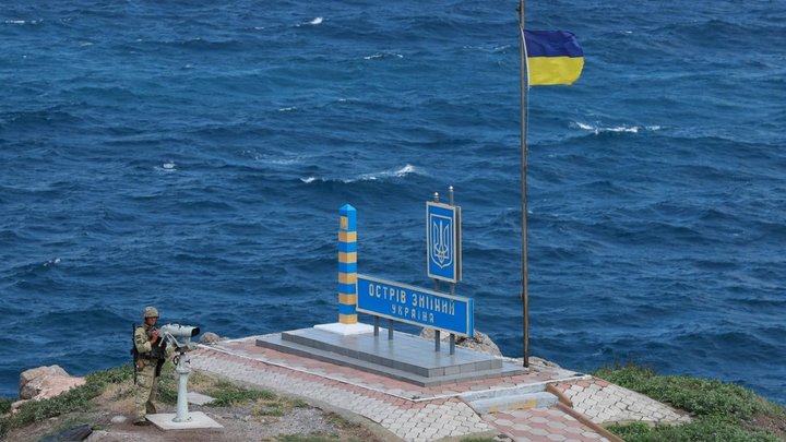 30 червня 2022 року РФ зробила "жест доброї волі" на Зміїному: як Україна повернула морський плацдарм