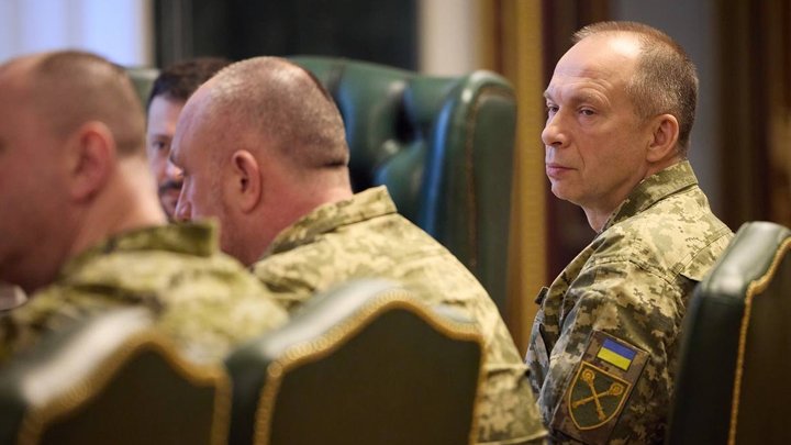 Снаряды, дроны, РЭБ: Зеленский провел первое заседание Ставки в новом составе