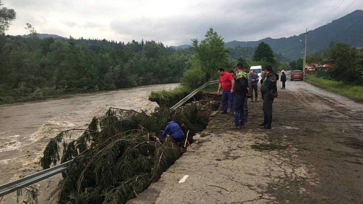 Карпаты ждет новое затопление, - ГСЧС