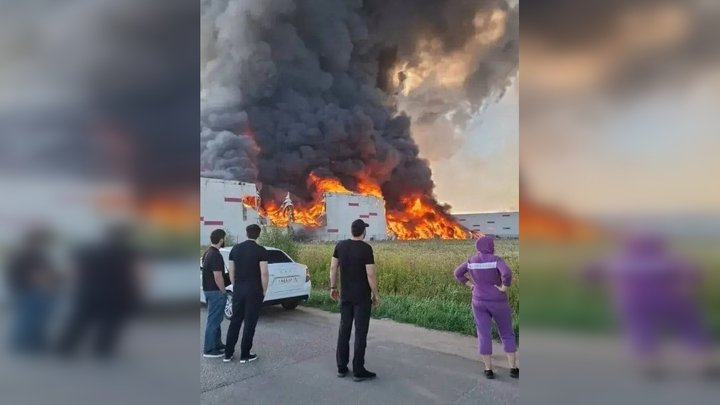 "Згуртуватися навколо Путіна": як пропагандистам РФ наказали розповідати про удари по Wildberries