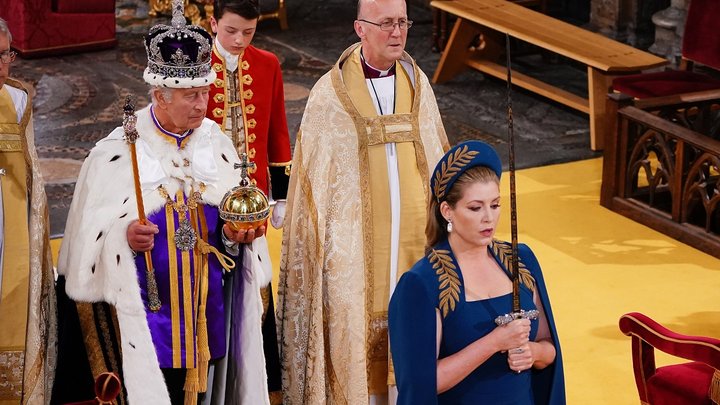 Пенні Мордонт, зірка коронації Чарльза, продає своє знамените вбрання